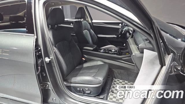 Kia K5 2025 — ფოტო 10/20