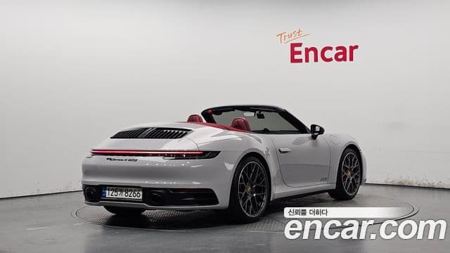 Porsche 911 2020 — ფოტო 2/30