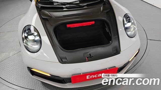 Porsche 911 2020 — ფოტო 27/30