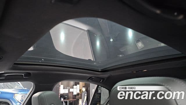 BMW 5 Series 2025 — Photo 25/34