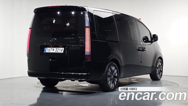 Hyundai Staria 2023 — Şəkil 2/20
