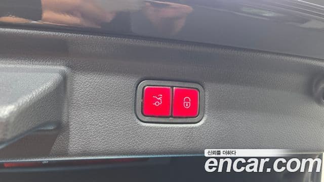 Mercedes-Benz S-Class 2021 — Photo 2/38