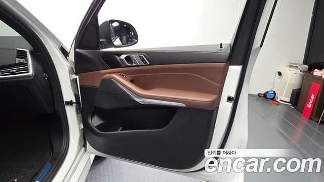 BMW X5 2022 — Photo 24/34