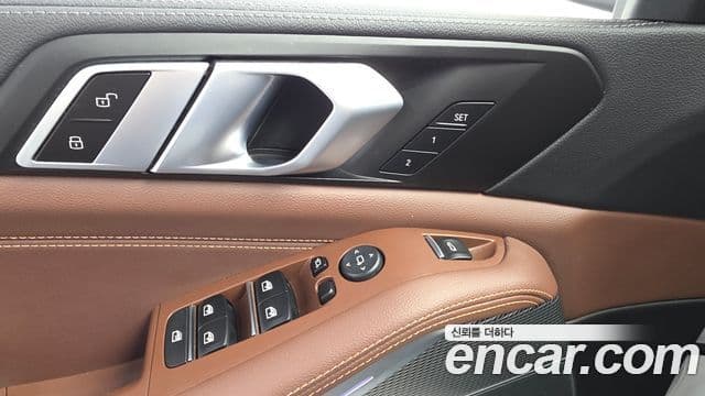 BMW X5 2022 — Photo 2/34