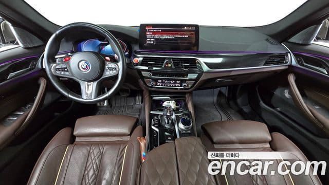 BMW 5 Series 2022 — ფოტო 10/20