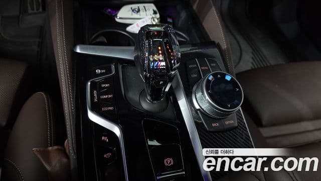 BMW 5 Series 2022 — ფოტო 7/20