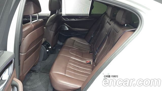 BMW 5 Series 2022 — ფოტო 11/20