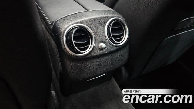 Mercedes-Benz E-Class 2018 — ფოტო 9/37