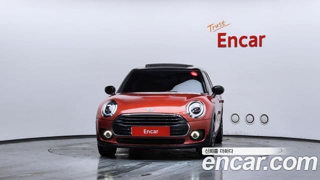 Mini Cooper Clubman 2020 — Фото 3/20