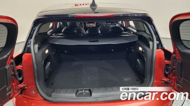 Mini Cooper Clubman 2020 — Фото 18/20