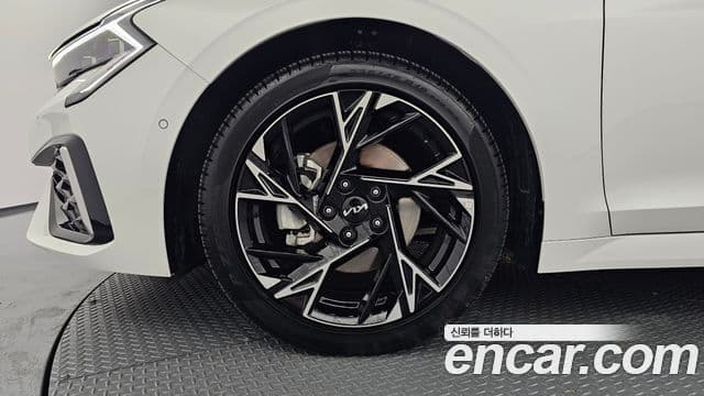 Kia K5 2025 — ფოტო 5/20