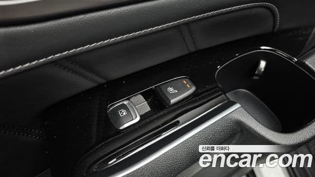 Kia Sorento 2023 — ფოტო 19/20