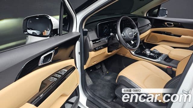 Kia Carnival 2023 — ფოტო 10/20