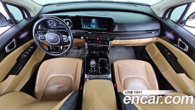 Kia Carnival 2021 — Фото 6/20