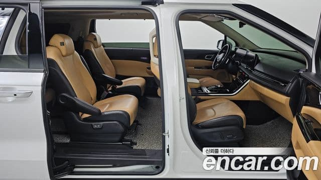 Kia Carnival 2021 — Фото 10/20