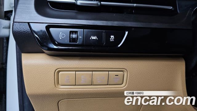 Kia Carnival 2021 — Фото 12/20
