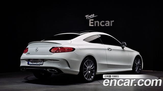 Mercedes-Benz C-Class 2023 — Фото 2/20