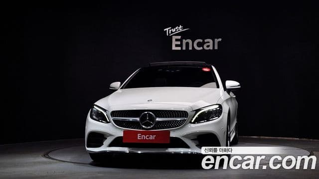 Mercedes-Benz C-Class 2023 — Фото 3/20