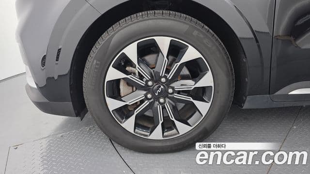 Kia Carnival 2021 — ფოტო 4/20