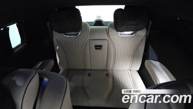 Kia Carnival 2025 — Şəkil 12/20