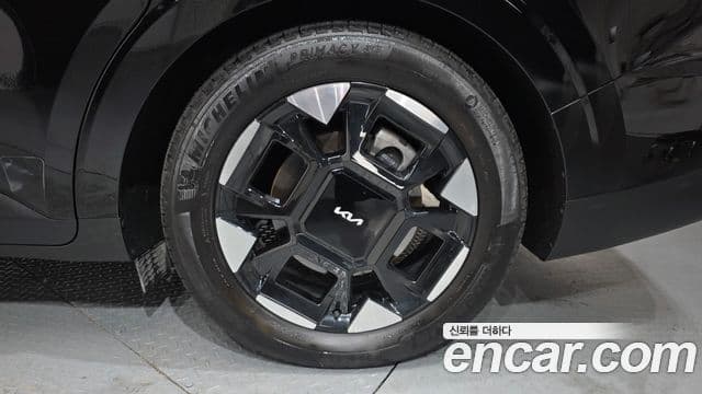 Kia Carnival 2025 — ფოტო 13/36