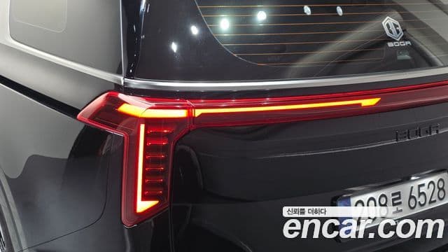 Kia Carnival 2025 — ფოტო 17/36