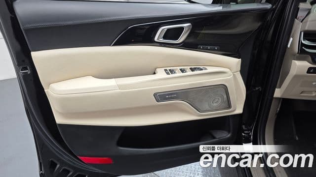 Kia Carnival 2025 — ფოტო 14/36