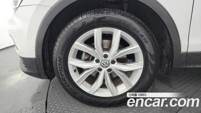 Volkswagen Tiguan 2019 — Şəkil 5/20