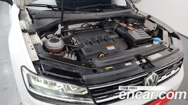Volkswagen Tiguan 2019 — Şəkil 6/20