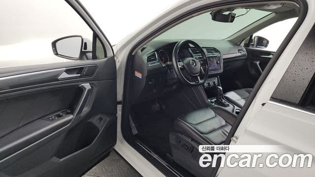Volkswagen Tiguan 2019 — Şəkil 10/20