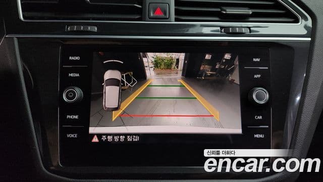 Volkswagen Tiguan 2019 — Şəkil 14/20