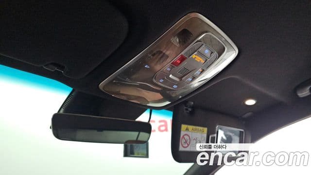 Genesis Electrified G80 2021 — ფოტო 18/20