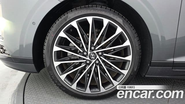 Hyundai Grandeur 2024 — ფოტო 4/20