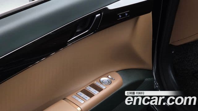 Hyundai Grandeur 2024 — ფოტო 16/20