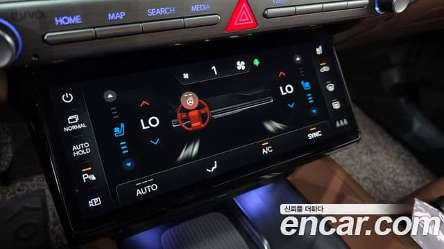 Hyundai Grandeur 2022 — ფოტო 18/20