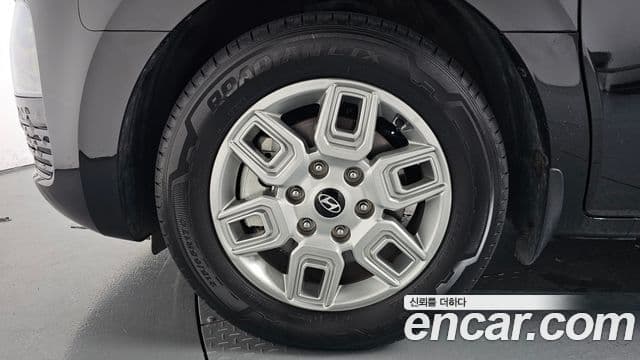 Hyundai Staria 2025 — Фото 5/20