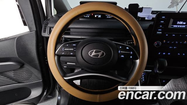 Hyundai Staria 2025 — Фото 13/20