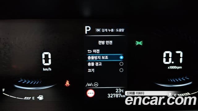 Hyundai Staria 2025 — Фото 17/20