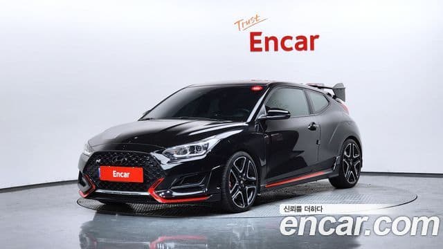 Hyundai Veloster 2021 — ფოტო 1/20