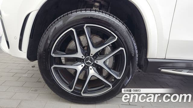 Mercedes-Benz GLE-Class 2020 — фото 4 из 20