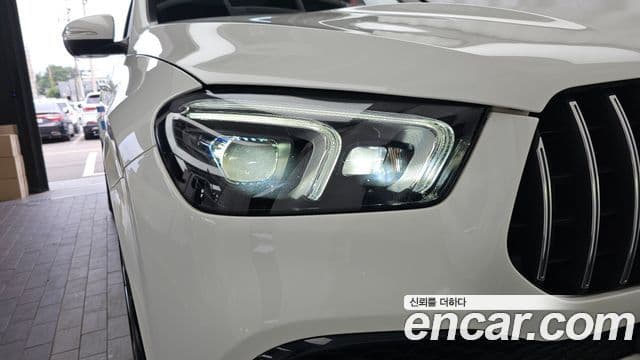 Mercedes-Benz GLE-Class 2020 — ფოტო 12/37