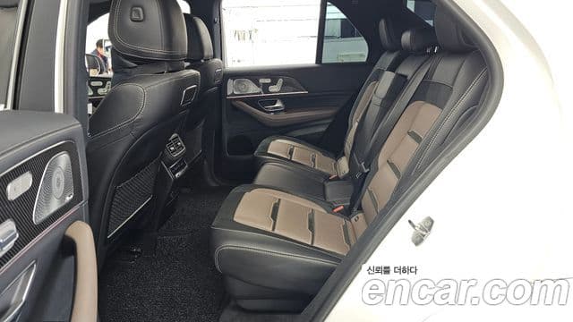 Mercedes-Benz GLE-Class 2020 — ფოტო 25/37