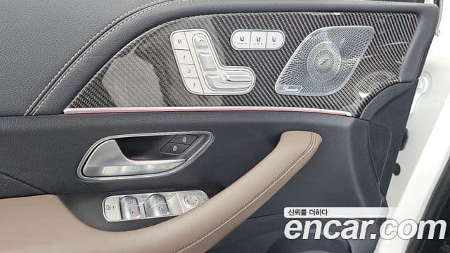 Mercedes-Benz GLE-Class 2020 — ფოტო 35/37