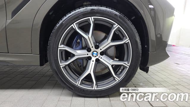 BMW X6 2021 — Photo 4/34