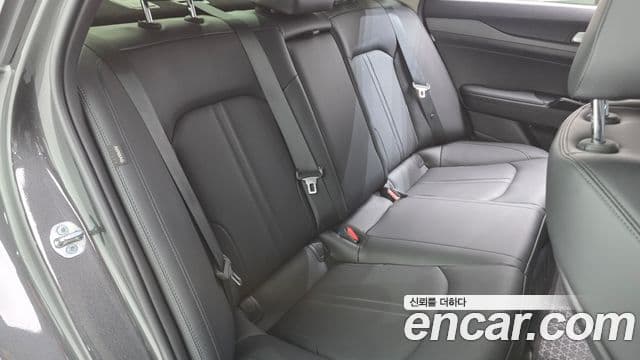 Kia K5 2025 — Şəkil 10/20