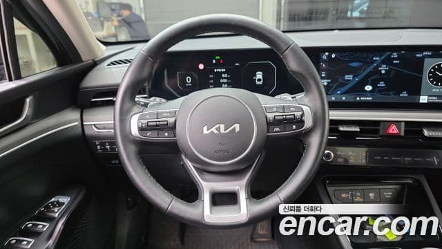 Kia K5 2025 — Şəkil 12/20
