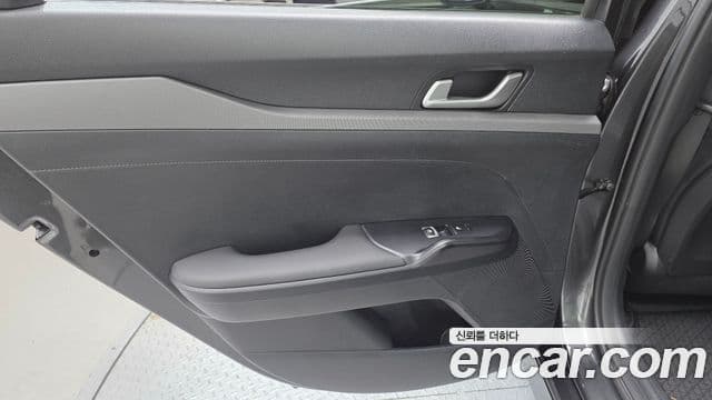 Kia K5 2025 — Photo 27/30