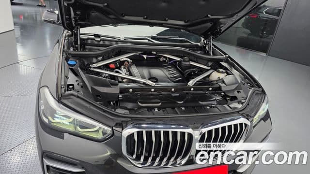 BMW X5 2022 — Photo 16/34