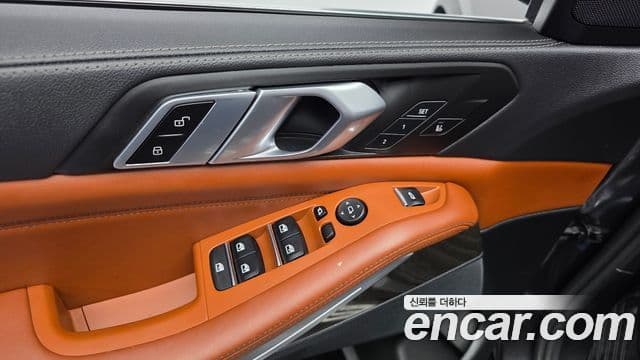BMW X5 2022 — Photo 25/34