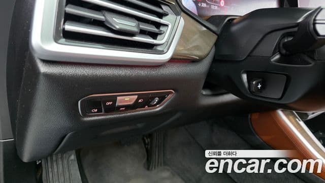 BMW X5 2022 — Photo 20/34
